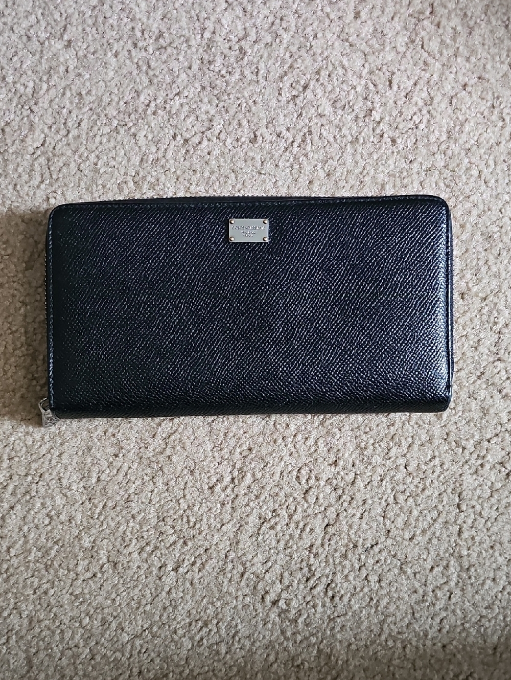Dolce & Gabbana Black Textured Zip Wallet